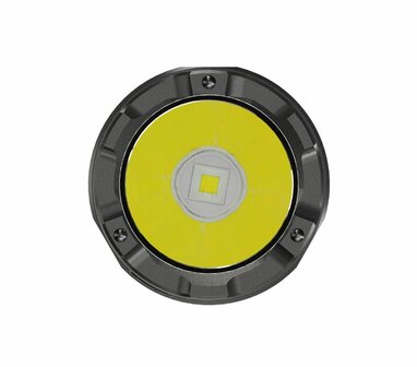 Nitecore P23i zaklamp 3000 lumen 470m met USB 6 standen